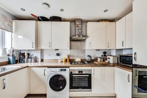 2 bedroom end of terrace house for sale, Millway Furlong, Haddenham, AYLESBURY