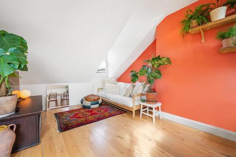 1 bedroom flat for sale, Leander Road, SW2
