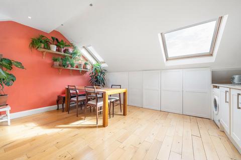 1 bedroom flat for sale, Leander Road, SW2