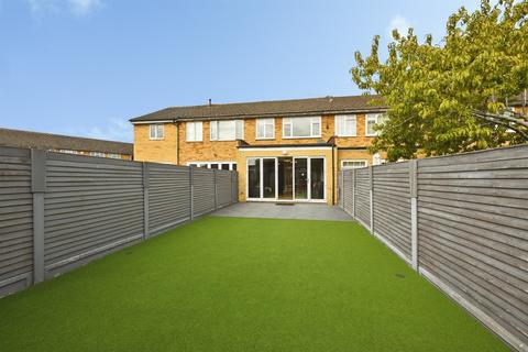 3 bedroom terraced house for sale, Crownfield, Broxbourne