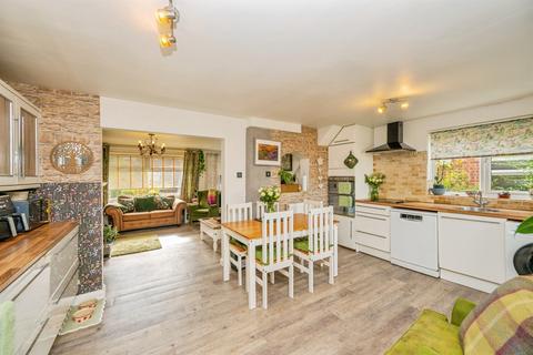 3 bedroom semi-detached house for sale, Kingsmuir Road, Mickleover, Derby