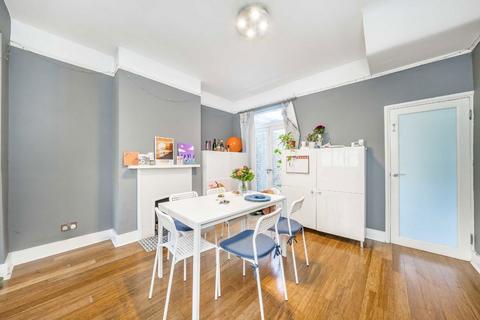4 bedroom terraced house for sale, Brudenell Road, London SW17