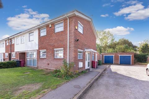 5 bedroom semi-detached house for sale, Grasmere Avenue, Slough SL2