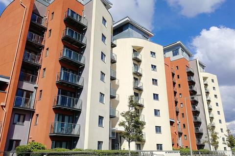 2 bedroom apartment for sale, South Quay, Kings Road, Marina, Swansea