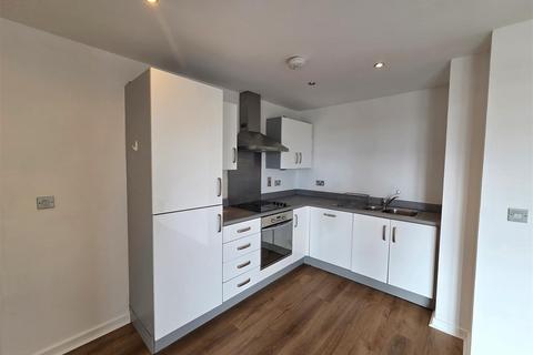 2 bedroom apartment for sale, South Quay, Kings Road, Marina, Swansea