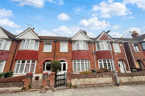 3 bedroom terraced house to rent, Stride Avenue, Portsmouth, PO3