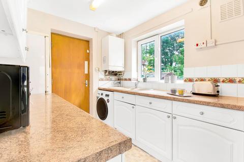 3 bedroom semi-detached house for sale, St. Anns Close, Leeds, West Yorkshire, LS4