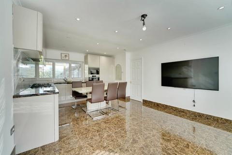 3 bedroom detached bungalow for sale, The Furlong, Bedford