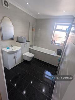 1 bedroom in a flat share to rent, Bounds Green, Bounds Green, N11