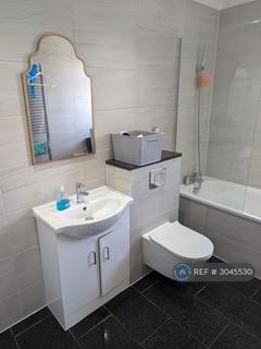 1 bedroom in a flat share to rent, Bounds Green, Bounds Green, N11
