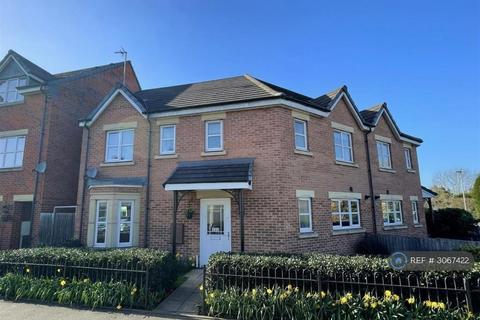 3 bedroom semi-detached house to rent, Shobnall Street, Burton-On-Trent, DE14
