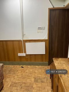 1 bedroom flat to rent, London Road, London, SW17
