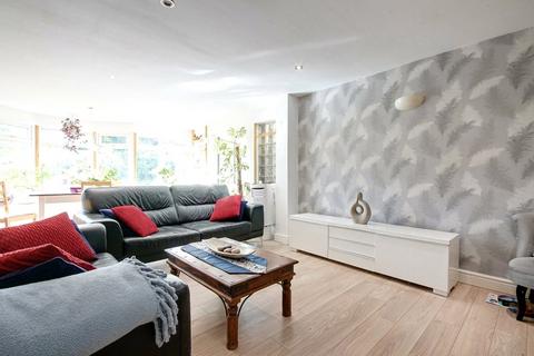 4 bedroom terraced house to rent, Sedcote Road, Enfield, Middlesex, EN3