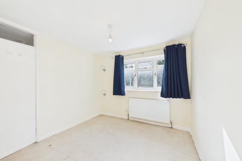 3 bedroom terraced house to rent, Maple Close, Maidenhead, Berkshire, SL6
