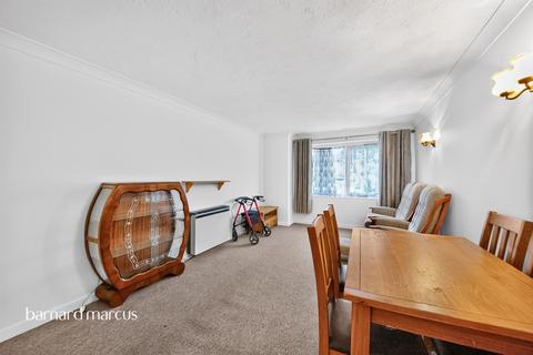 1 bedroom retirement property for sale, Friern Park, London