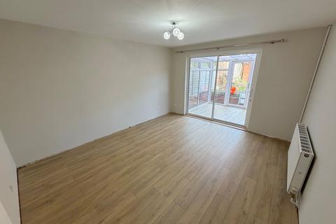 2 bedroom terraced house to rent, Tidbury Close, Redditch, Worcestershire, B97