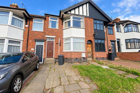 3 bedroom terraced house to rent, St. Saviours Road, Leicester LE5