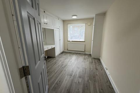 undefined, Lulworth Avenue, Wembley, HA9