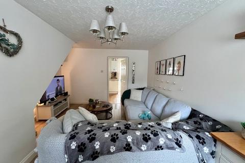 2 bed property for rent in Clos Eiddiw, CARDIFF, CF5