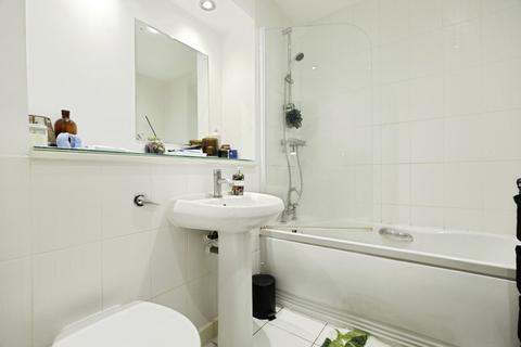 1 bedroom flat for sale, Skeldergate, York, North Yorkshire, YO1
