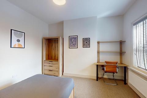 5 bedroom house to rent, Storer Road, Loughborough LE11