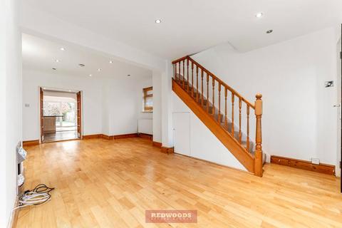 3 bedroom semi-detached house to rent, St. Lukes Road, Old Windsor, Windsor, SL4