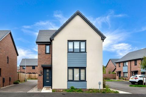 3 bedroom detached house for sale, Oxleaze Reen Road, Newport, NP19