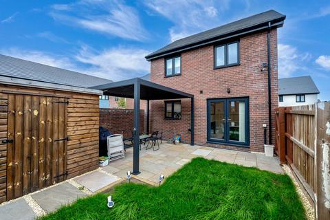 3 bedroom detached house for sale, Oxleaze Reen Road, Newport, NP19