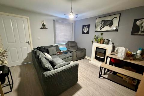 3 bedroom semi-detached house to rent, Bellona Drive, Peterborough, PE2