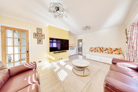 3 bedroom semi-detached house for sale, Charterhouse Road, Orpington