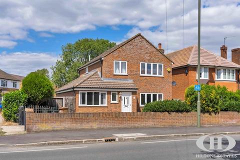 3 bedroom detached house for sale, Fordbridge Road, Ashford