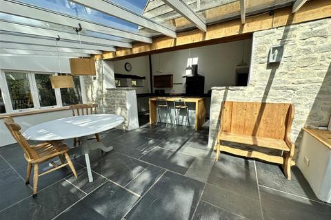 3 bedroom house to rent, Church Street, Taunton TA3