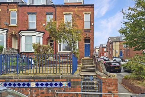 5 bedroom end of terrace house for sale, Burley Road, Leeds