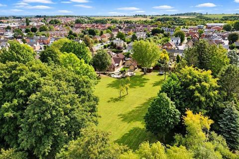 5 bedroom detached bungalow for sale, Ampthill Road, Shefford SG17