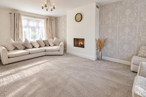 4 bedroom detached house for sale, Luton LU2