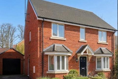 5 bedroom detached house to rent, Little Chalfont, Amersham, Buckinghamshire, HP6 6FR