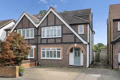 undefined, Hampton Court Avenue, East Molesey