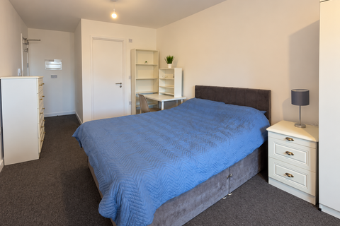 Studio to rent, Church Gate, Leicester LE1