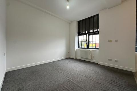 Studio to rent, Frog Island, Leicester LE3