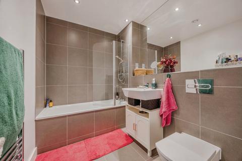 undefined, Sanderstead Road, South Croydon, CR2