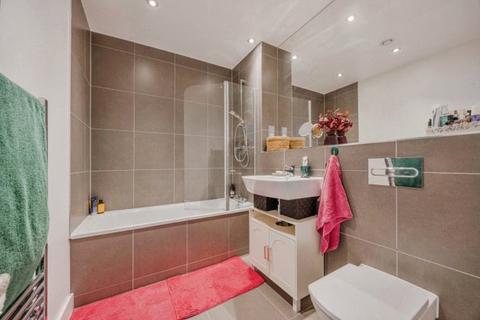 undefined, Sanderstead Road, South Croydon, CR2