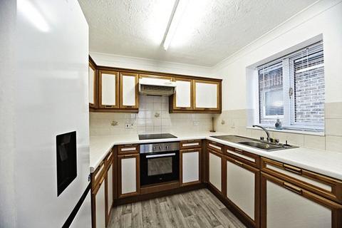 undefined, Brighton Road, South Croydon, CR2