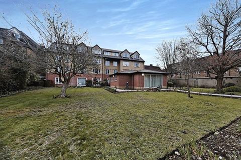 undefined, Brighton Road, South Croydon, CR2