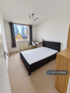 2 bedroom flat to rent, Shire House, London, EC1Y