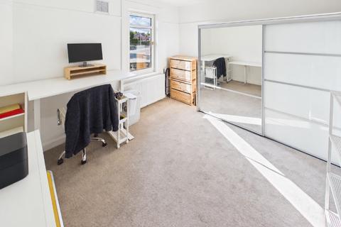 2 bedroom flat to rent, Stenhouse Cottages, Stenhouse, Edinburgh, EH11