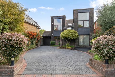 undefined, Hansler Grove, East Molesey, KT8