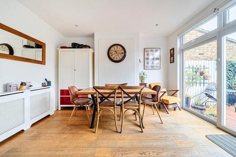 5 bedroom terraced house for sale, Balmoral Gardens, London