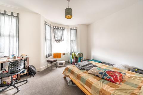5 bedroom terraced house for sale, Strone Road, Manor Park, London, E12