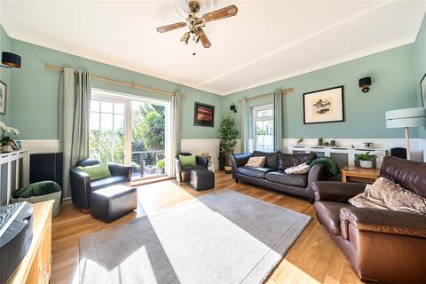 4 bedroom detached house for sale, Sutherland Avenue, Biggin Hill, Westerham