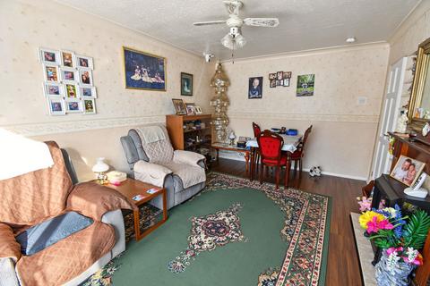 2 bedroom semi-detached bungalow for sale, Harewood Road, Bedford, MK42